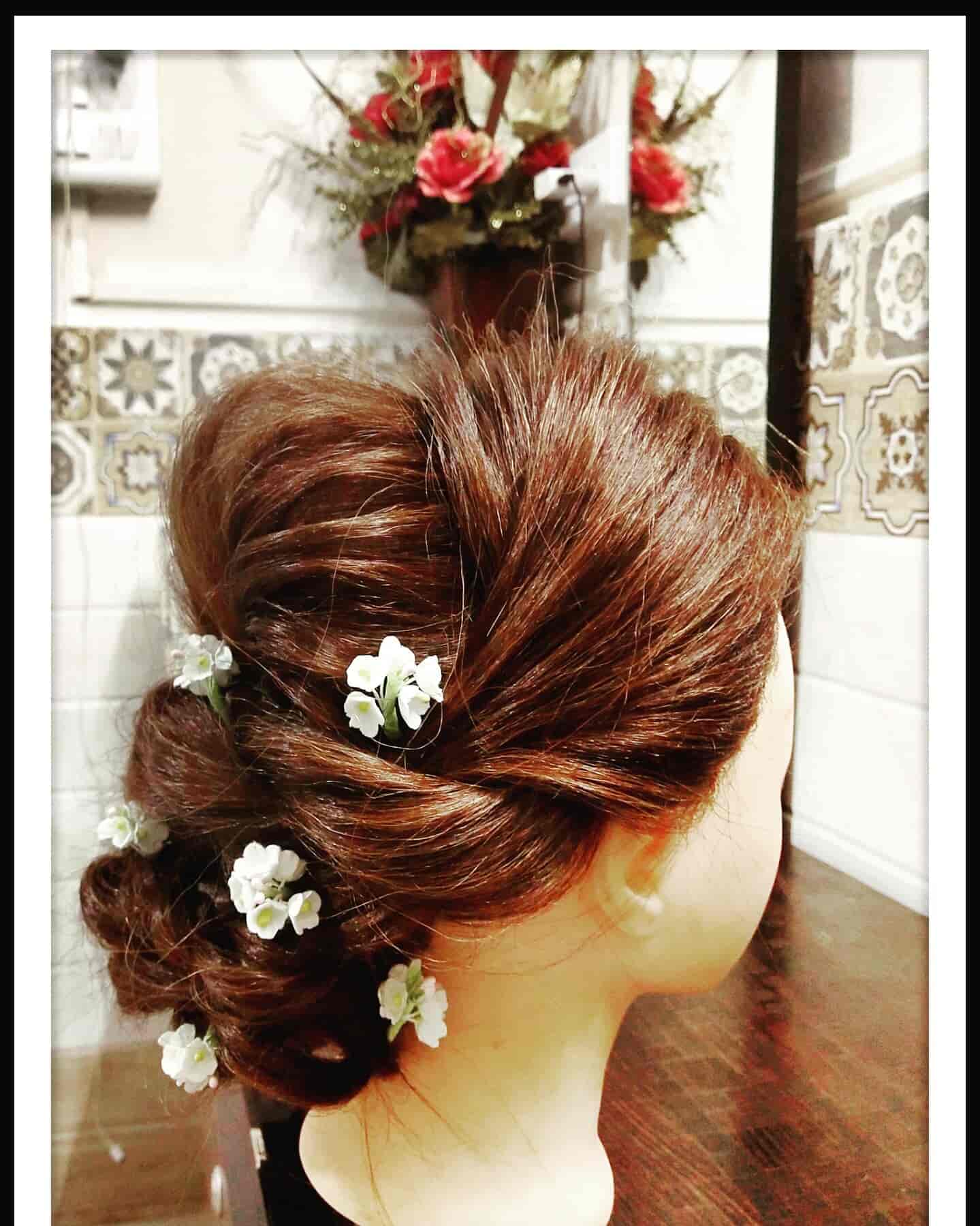 Shabzz Make Up Art Academy Beauty Salon in Chembur East,Mumbai Best