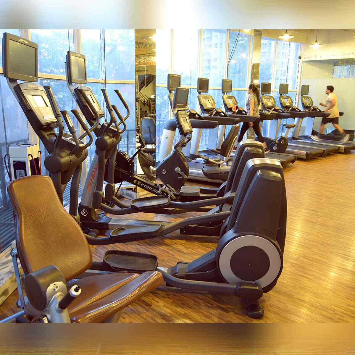 Level 6 The Wellness Hub in Tilak Nagar,Mumbai Best Men Gyms in