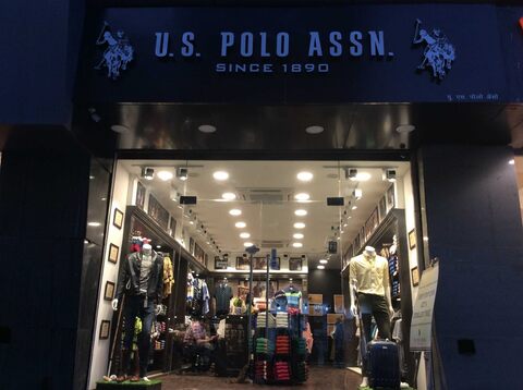 Polo 2025 store nearby