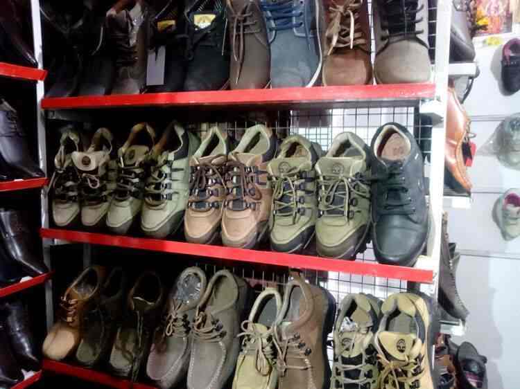 Vijay Shoes Mart in Santacruz East,Mumbai Best Leather Safety Shoe