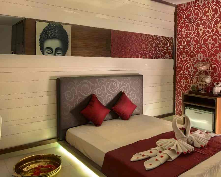 Reborn Sp and Wellness Centre in Juhu,Mumbai Best Salons in Mumbai