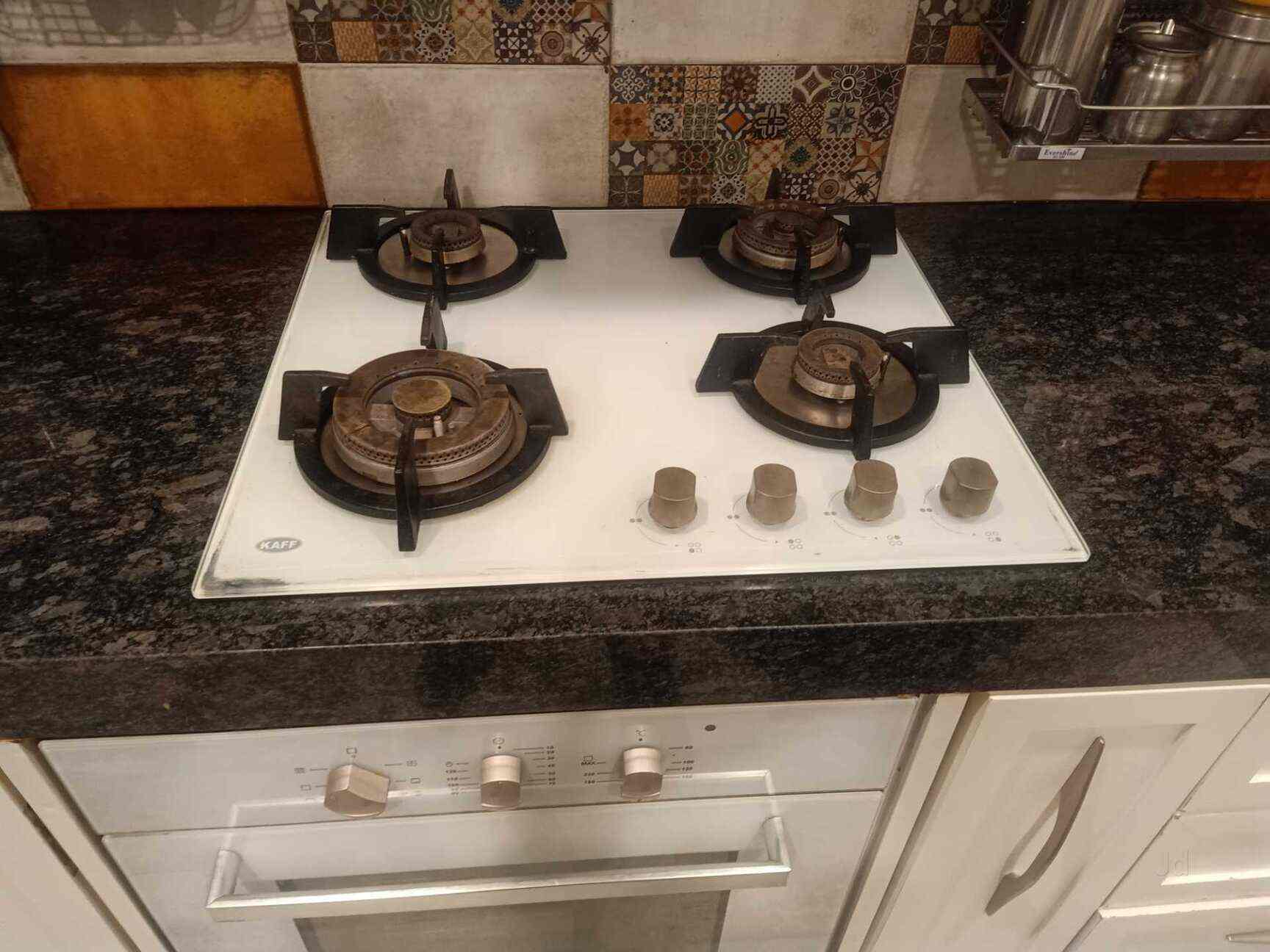 TRS Services in Mira Road East,Mumbai Best SunflameGas Stove Repair