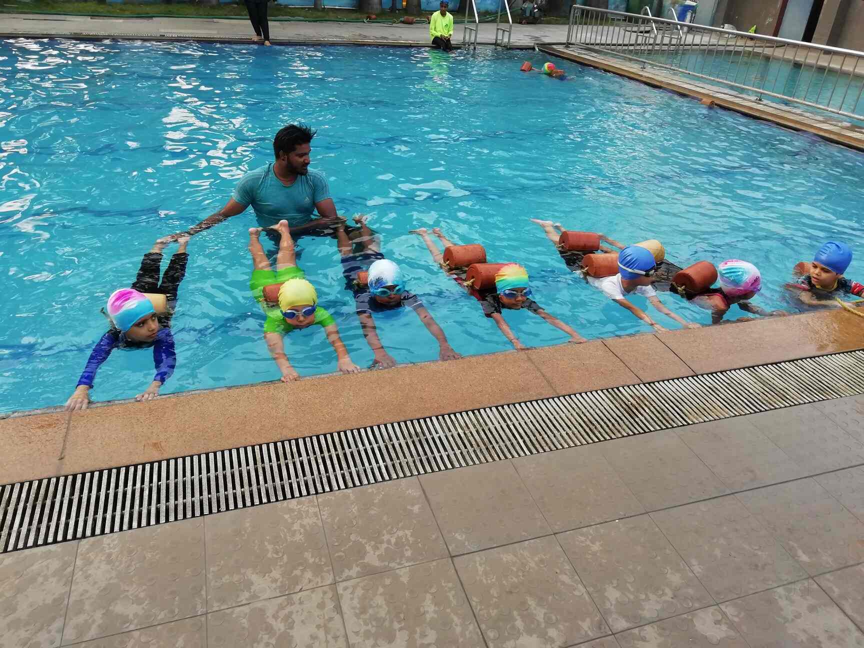Top Swimming Classes For Children in Bhayandar West Best Swimming