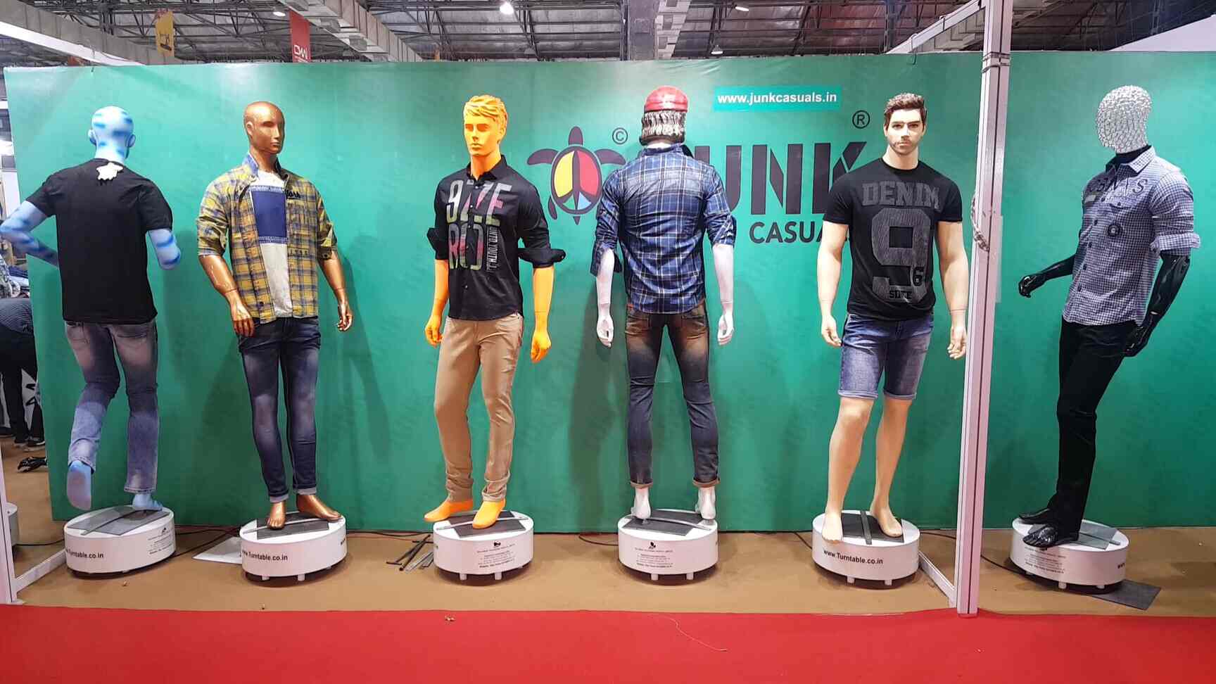 Catalogue Mannequin Display Turntable in Goregaon East , Mumbai