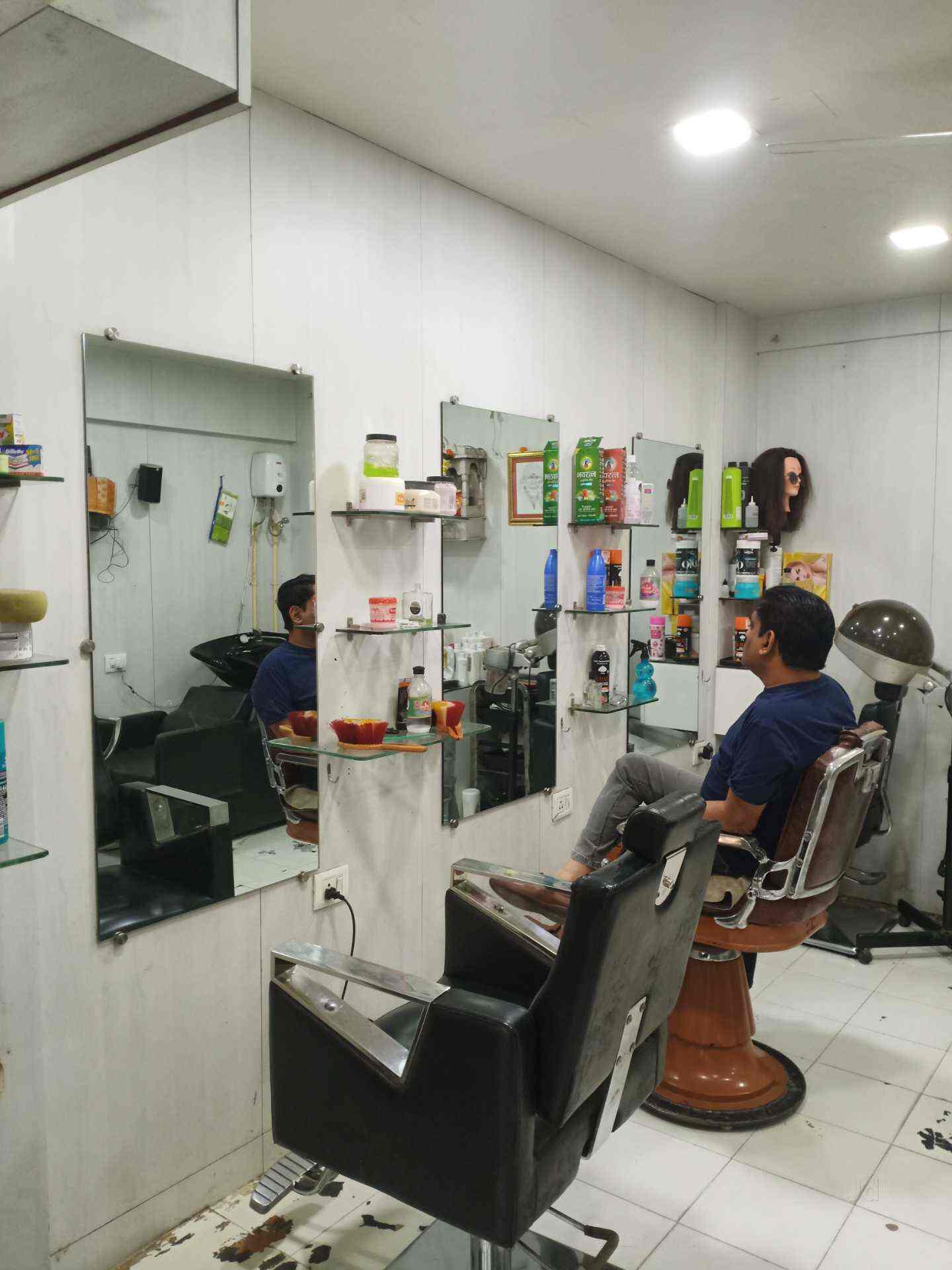 Trimurti Hair Cutting Saloon in Mulund East,Mumbai Best Salons in