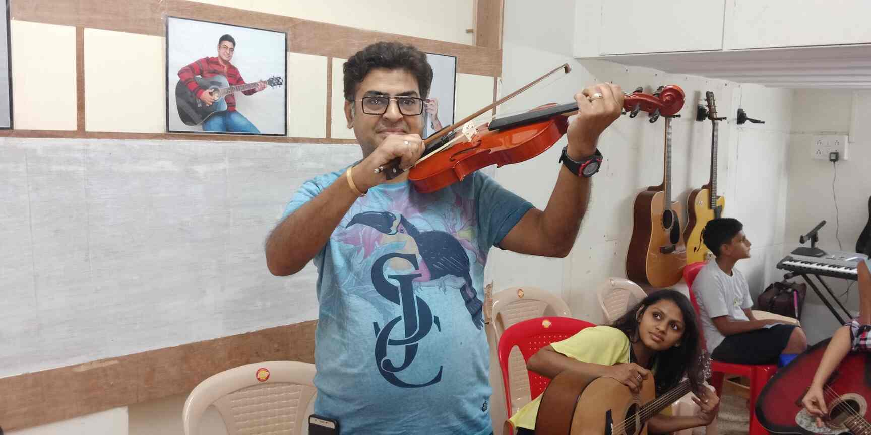 Top Music Classes For Saxophone in Malad West Best Saxophone Classes
