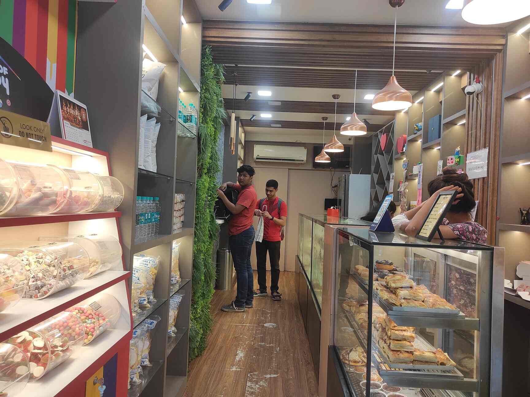 Ross Exotic The Cake Shop in Vasai West,Mumbai Order Food Online