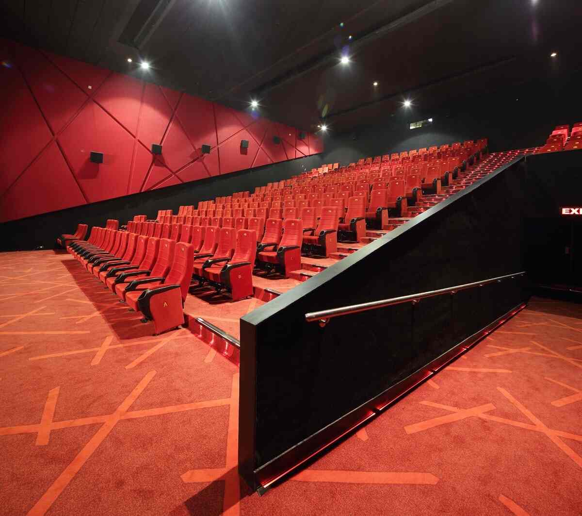 pvr market city kurla premiere