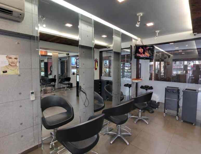 Enrich Salon in Mumbai Central,Mumbai Best Beauty Salons in Mumbai