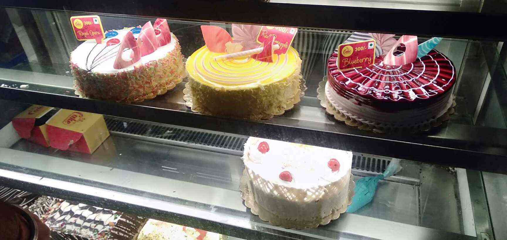 Find list of The Cake World in Sanpada Sector 17 The Cake World