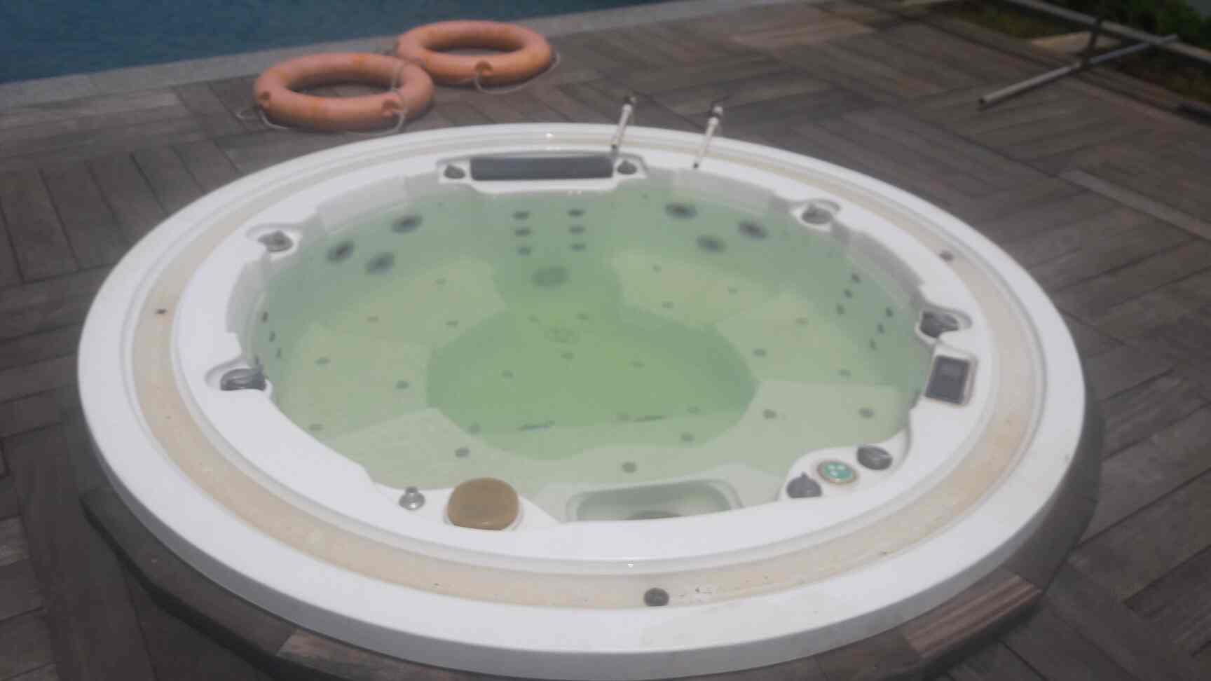 Top Jacuzzi Bath Tub Repair & Services in Jawahar NagarGoregaon West