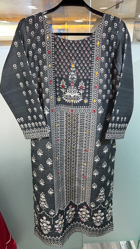Buy online Balika Plus from Kurta Kurtis for Women by Mehandi Creations for  1295 at 0 off  2023 Limeroadcom