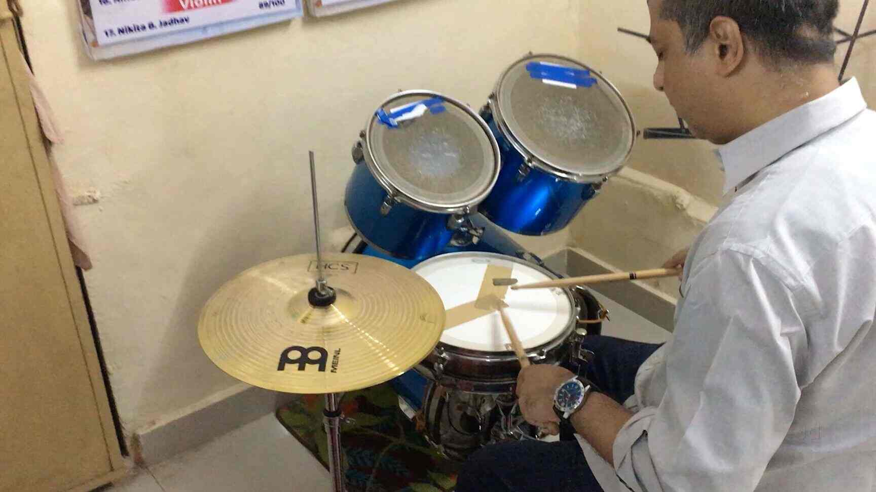 Top Music Classes For Saxophone in Malad West Best Saxophone Classes