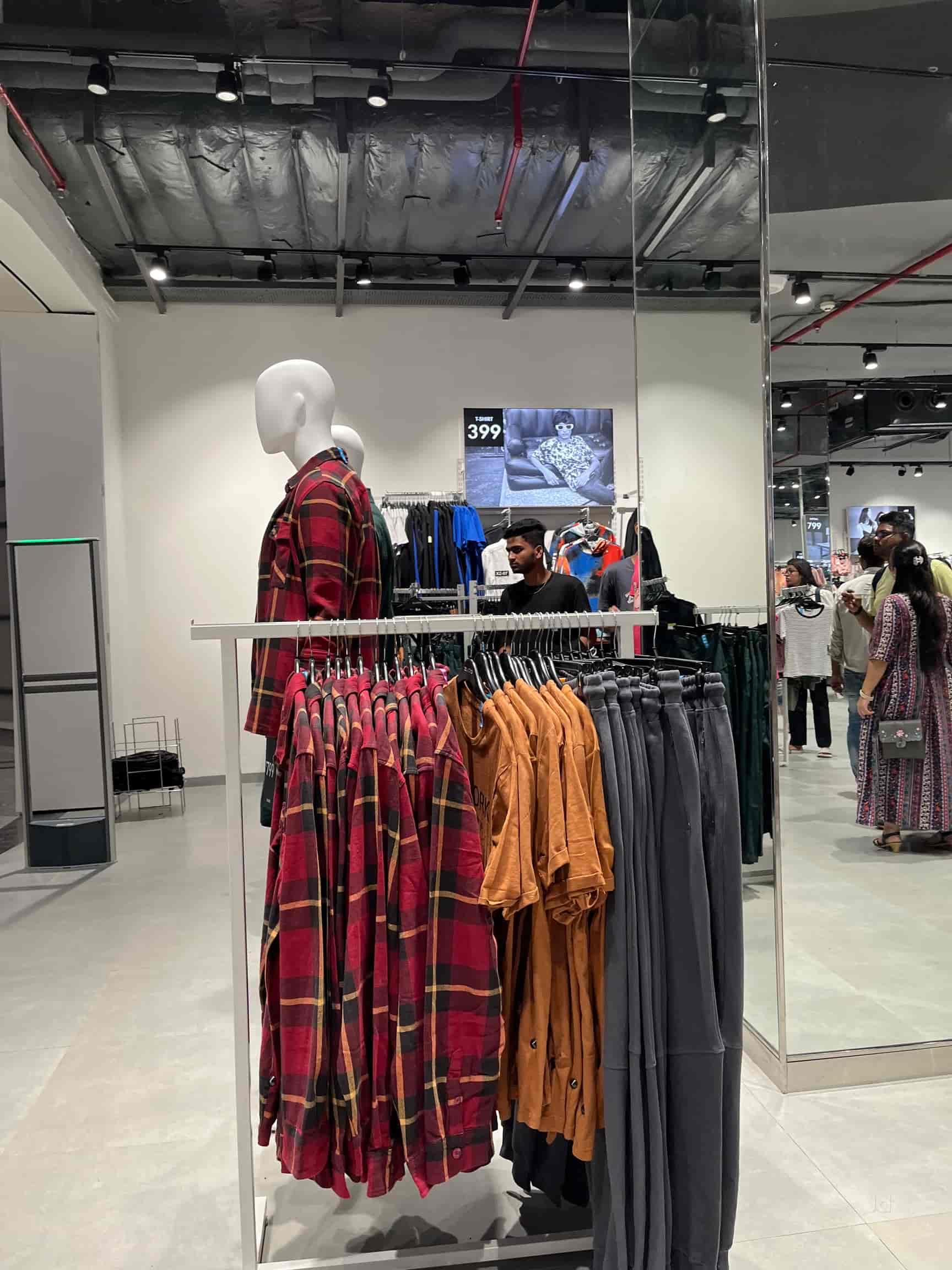 Zudio Stores near Thane Railway StationThane West Best Clothing