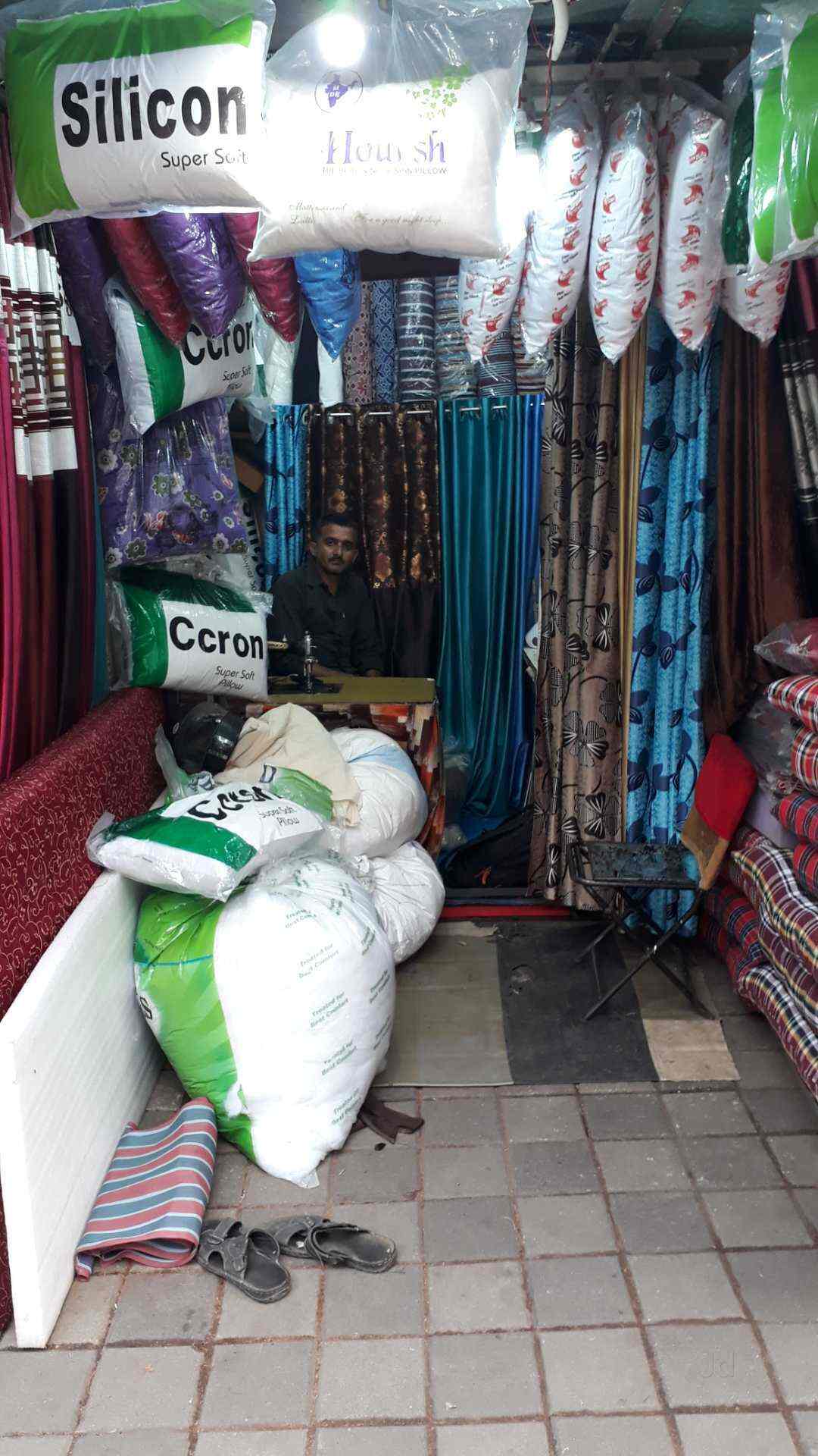 Top Pillow Dealers in Santacruz West Best Bed Pillow Dealers Mumbai