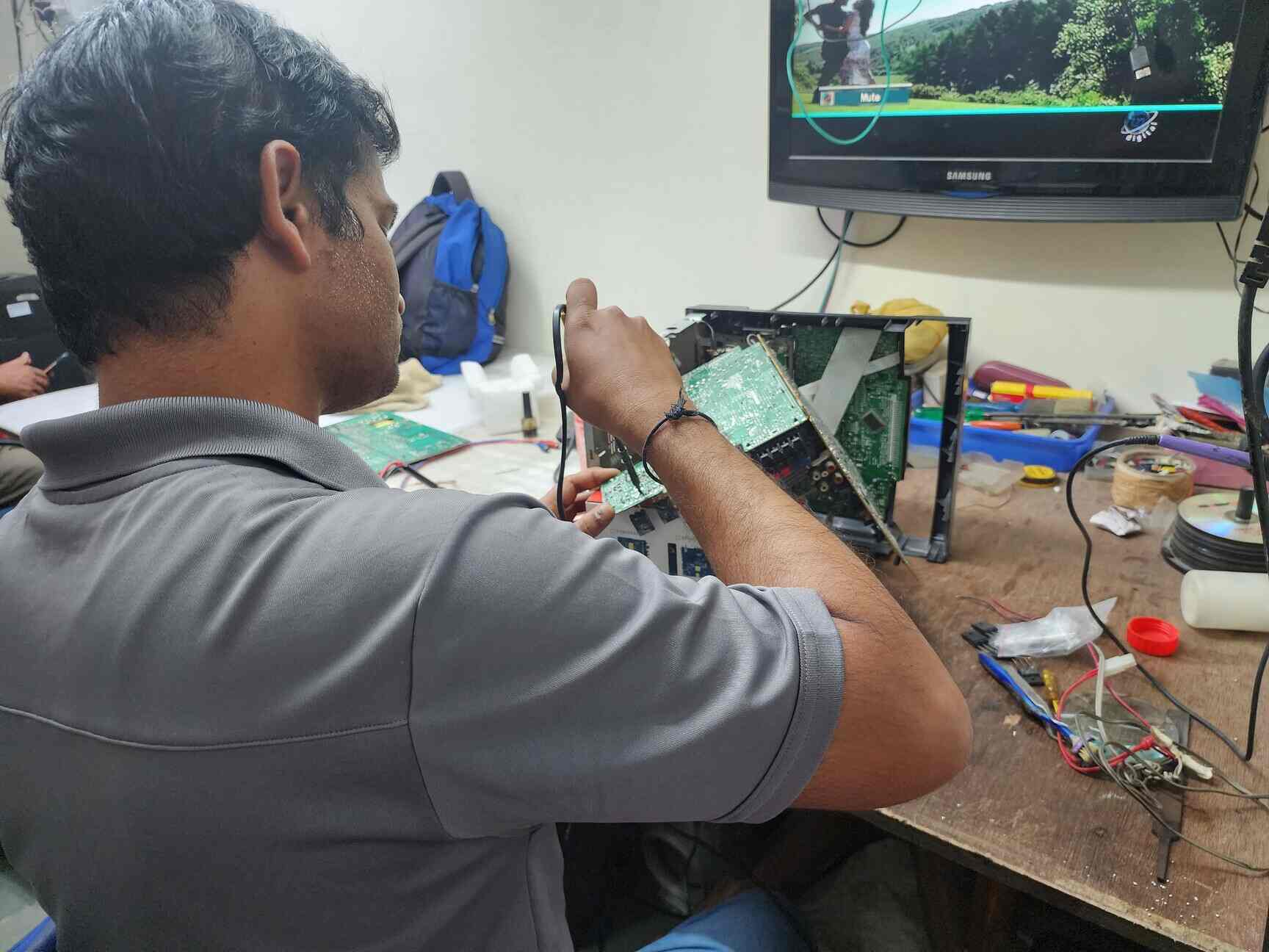 Top Computer Repair Services in Goregaon Mulund Link RoadMulund West