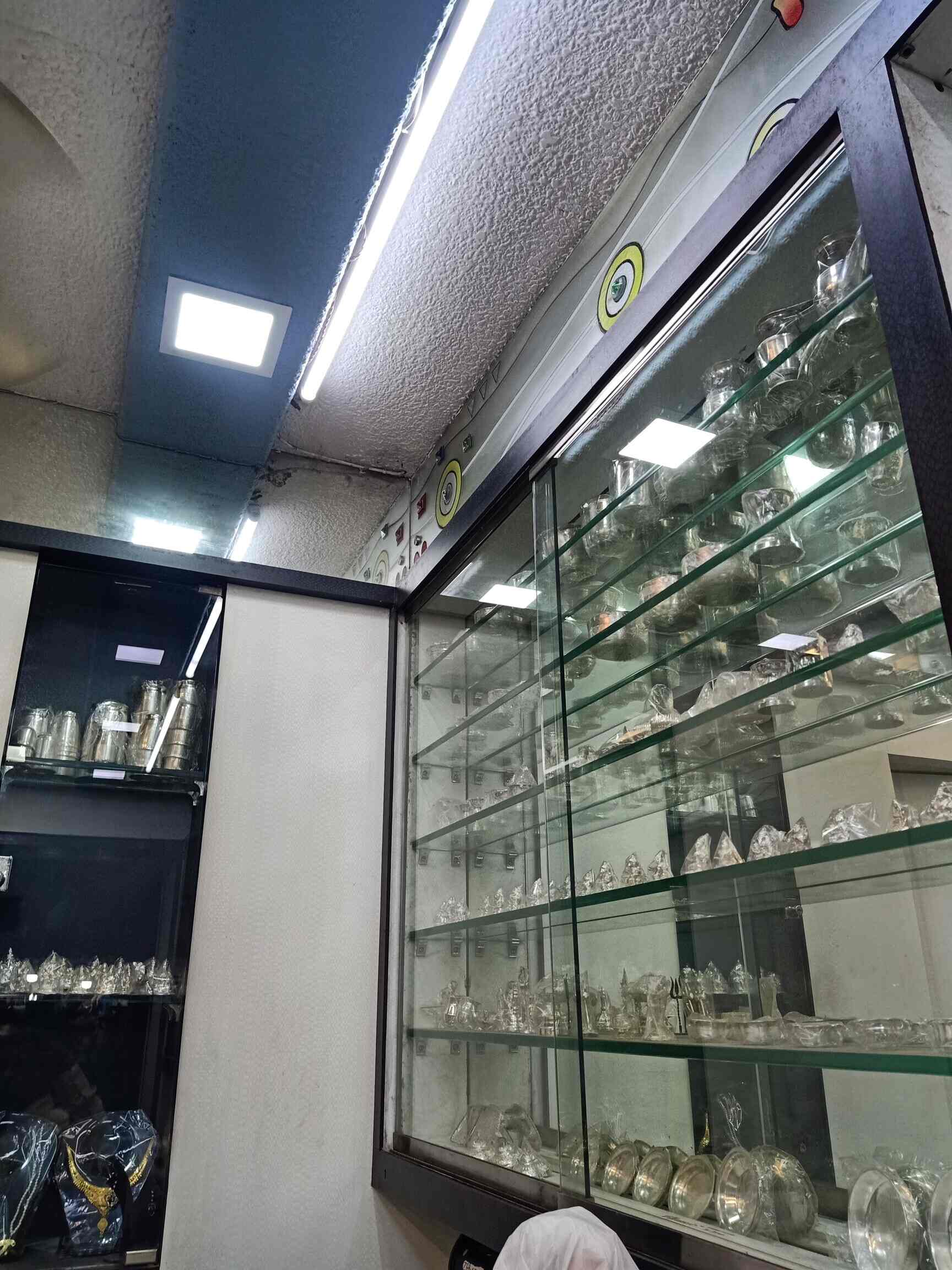 Top Government Approved Gold Valuers in Surat near me Justdial