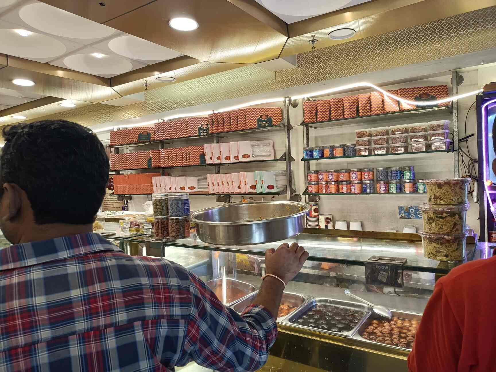 Top Sweet Shops in Ghatkopar East,Mumbai Best Indian Sweet Shops near