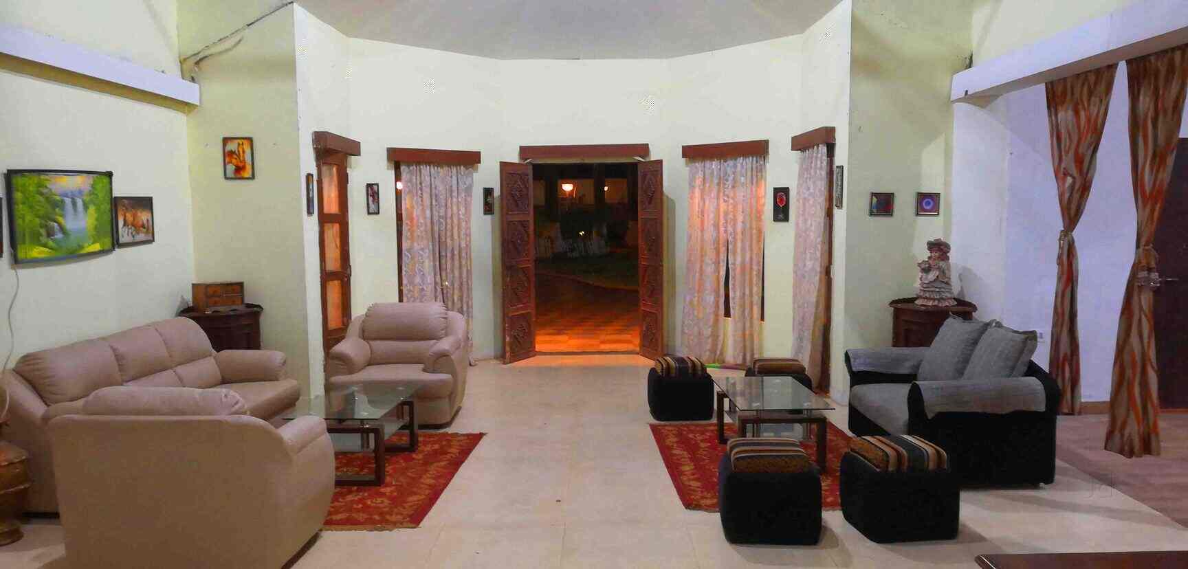 Top Bungalows For Film Shooting In Madh in Kandivali West, Mumbai