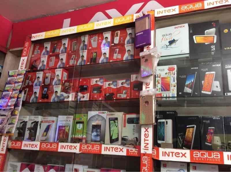 New Navkar Mobile in ManpadaThane West,Mumbai Best SamsungMobile