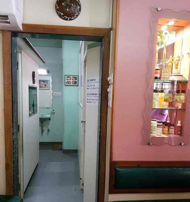Dr. Shubhda Deshmukh (Kerala Ayurvedic Clinic) in Vile Parle East