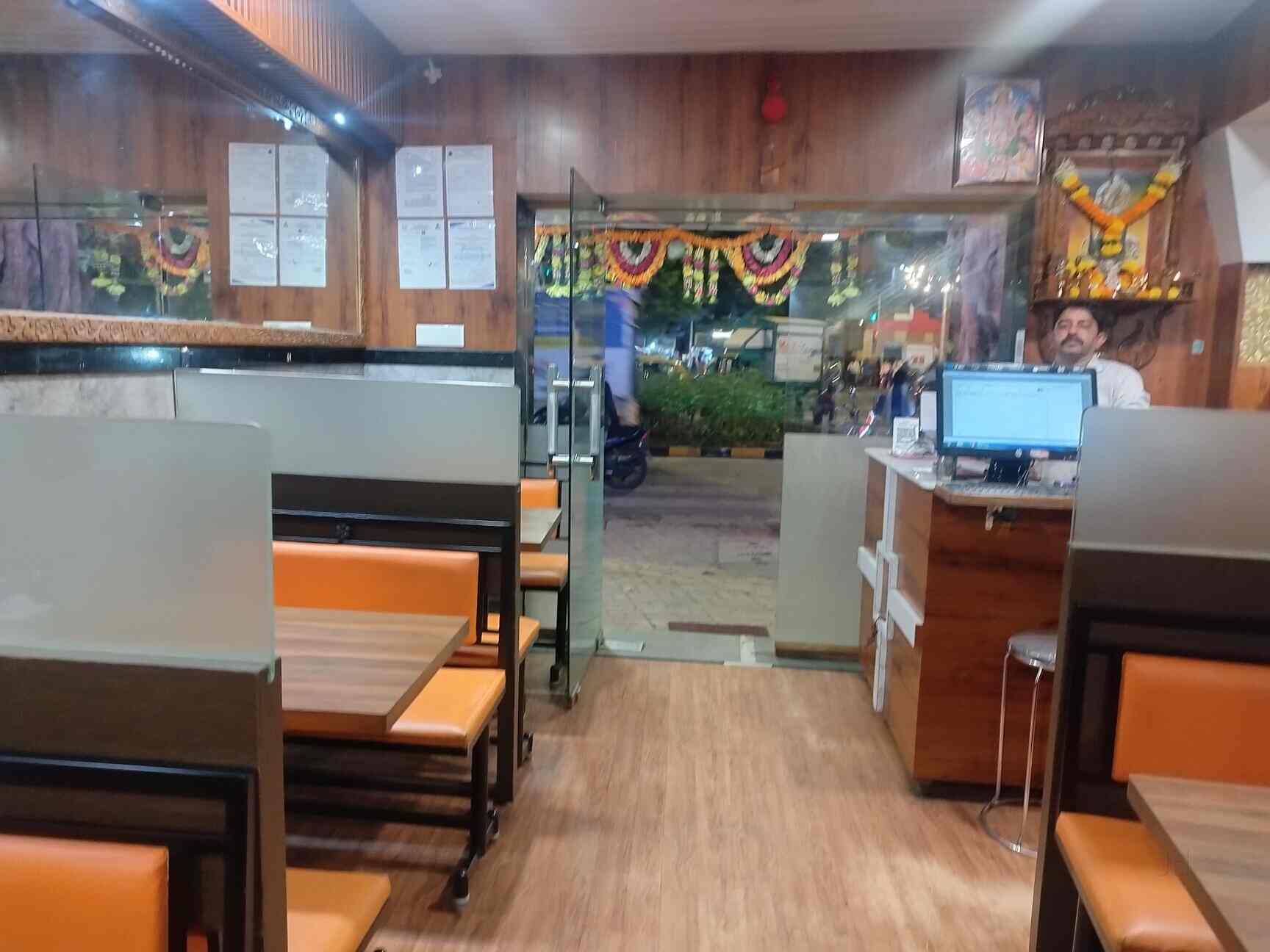 List of Top Restaurants near Mahim Railway StationMahim Best Veg