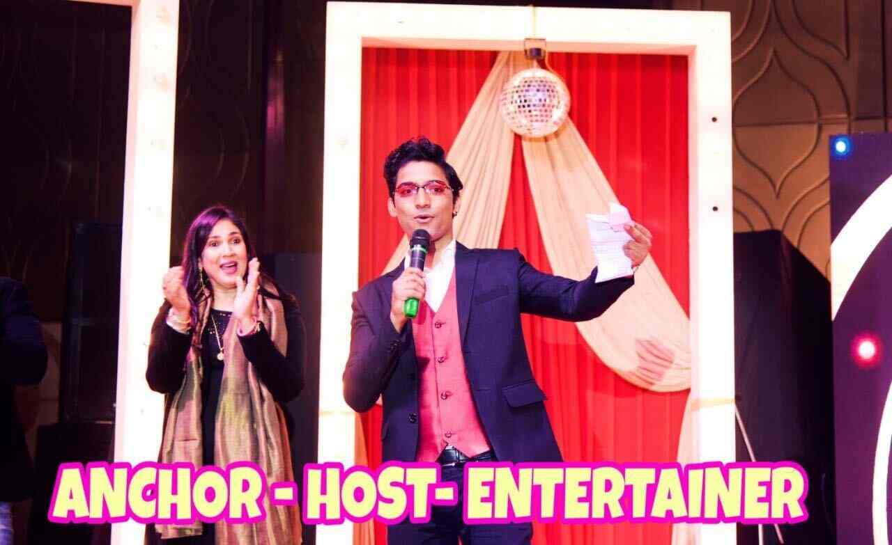 Top Female Anchors near Arohi Eye HospitalAndheri West, Mumbai फीमेल