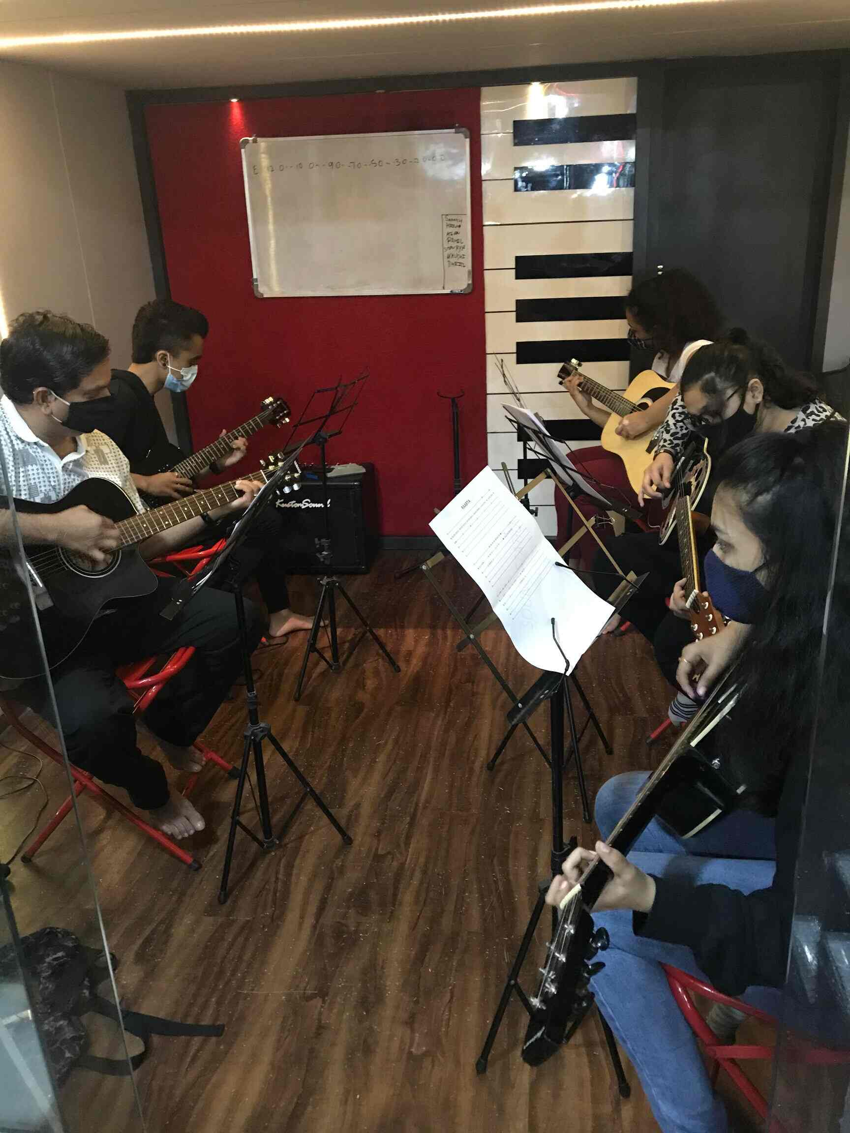 Sound Station in Kandarpadadahisar West,Mumbai Best Music Classes