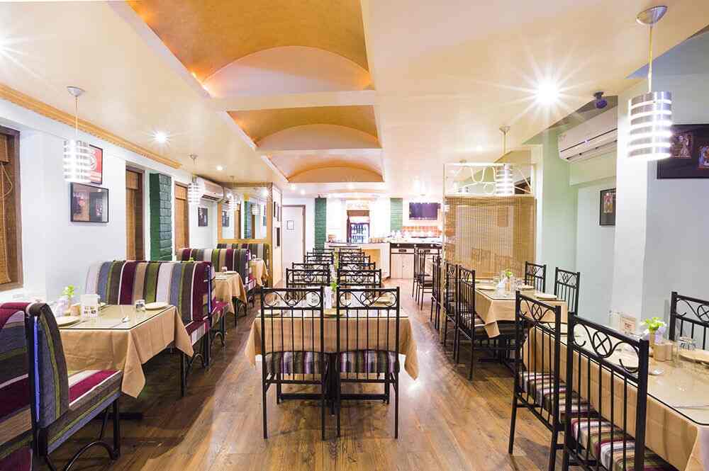 Book Hotel Transit in Vile Parle East,Mumbai Best Hotels in Mumbai