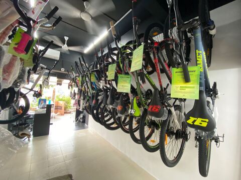 bike life kandivali east