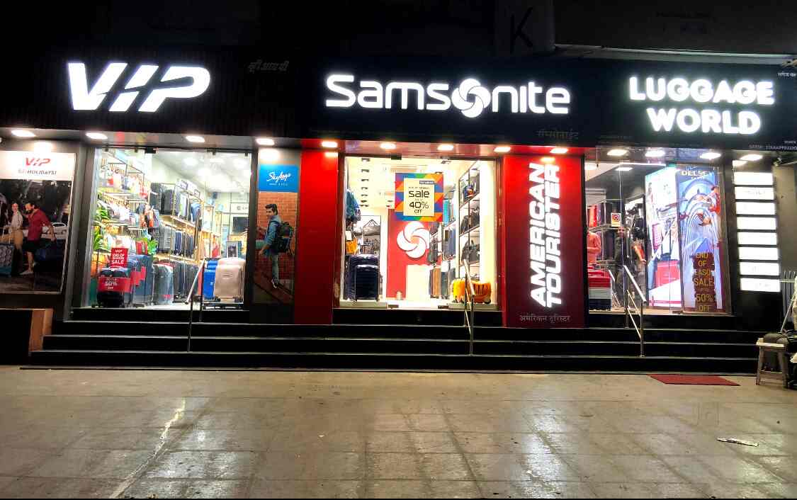 Luggage World Photos, Santacruz West 