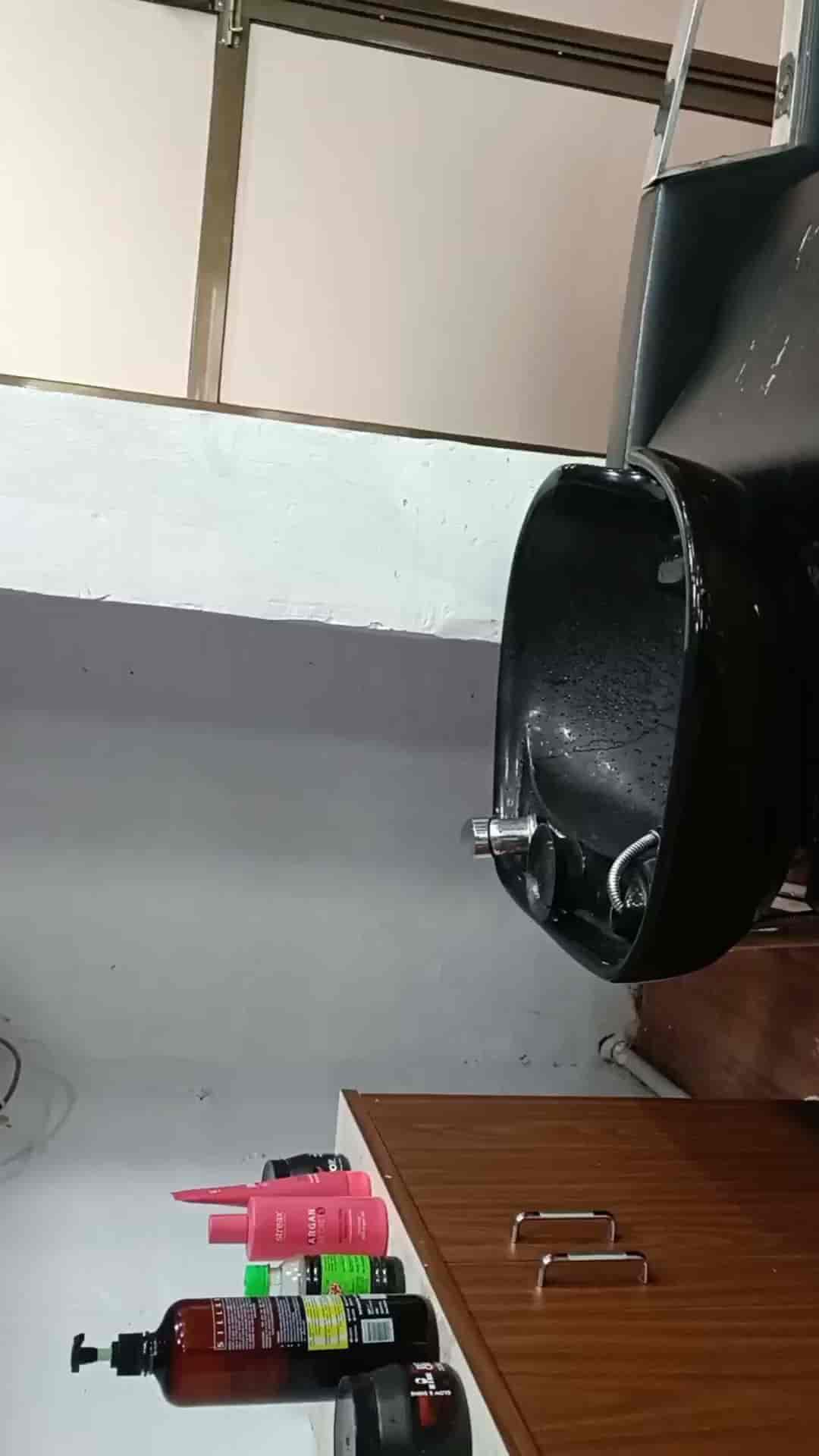 Diamond Salon in Poonam NagarAndheri East,Mumbai Best Salons in