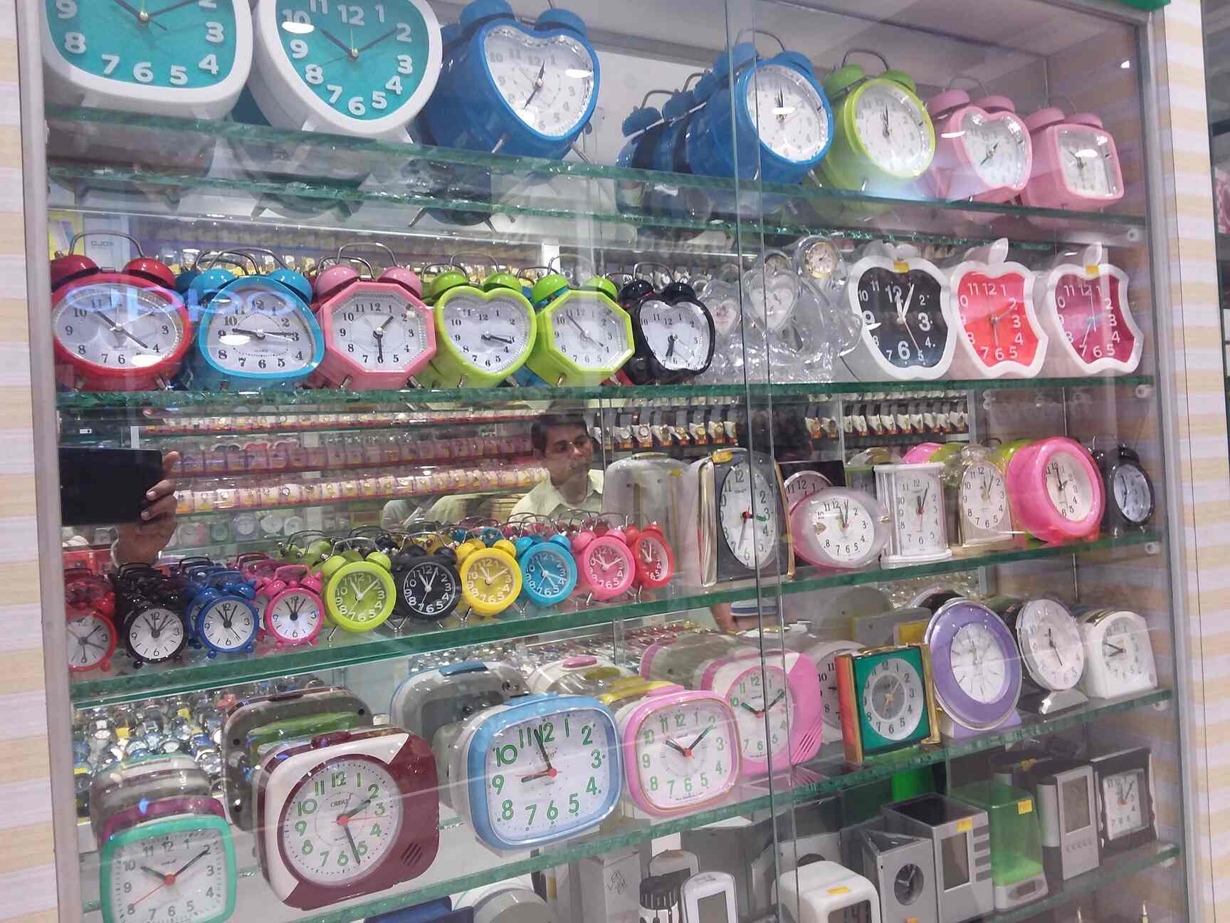 Radhika Electronics Sale & Service in Thane West,Mumbai Best Wrist