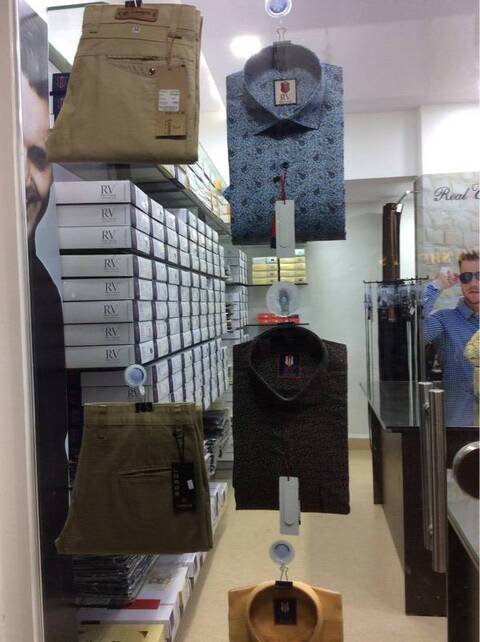 Real Value Shirts \u0026 Trousers, Kandivali 