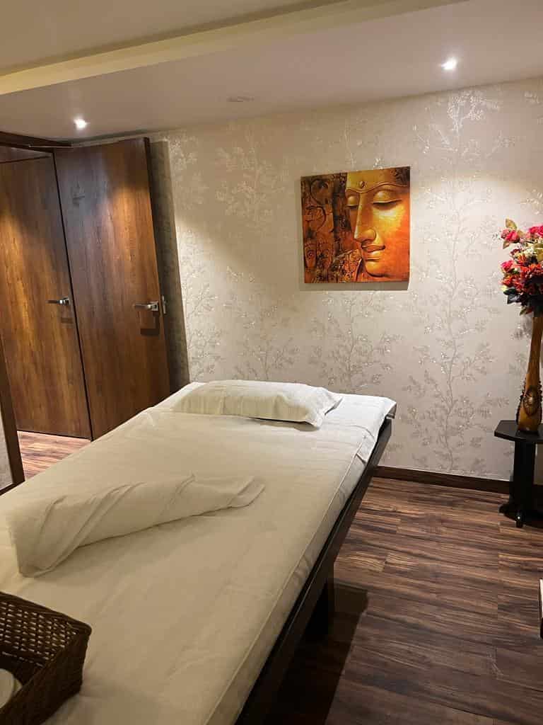 Top Body Massage Centres near Kabutar KhanaDadar West Best Massage