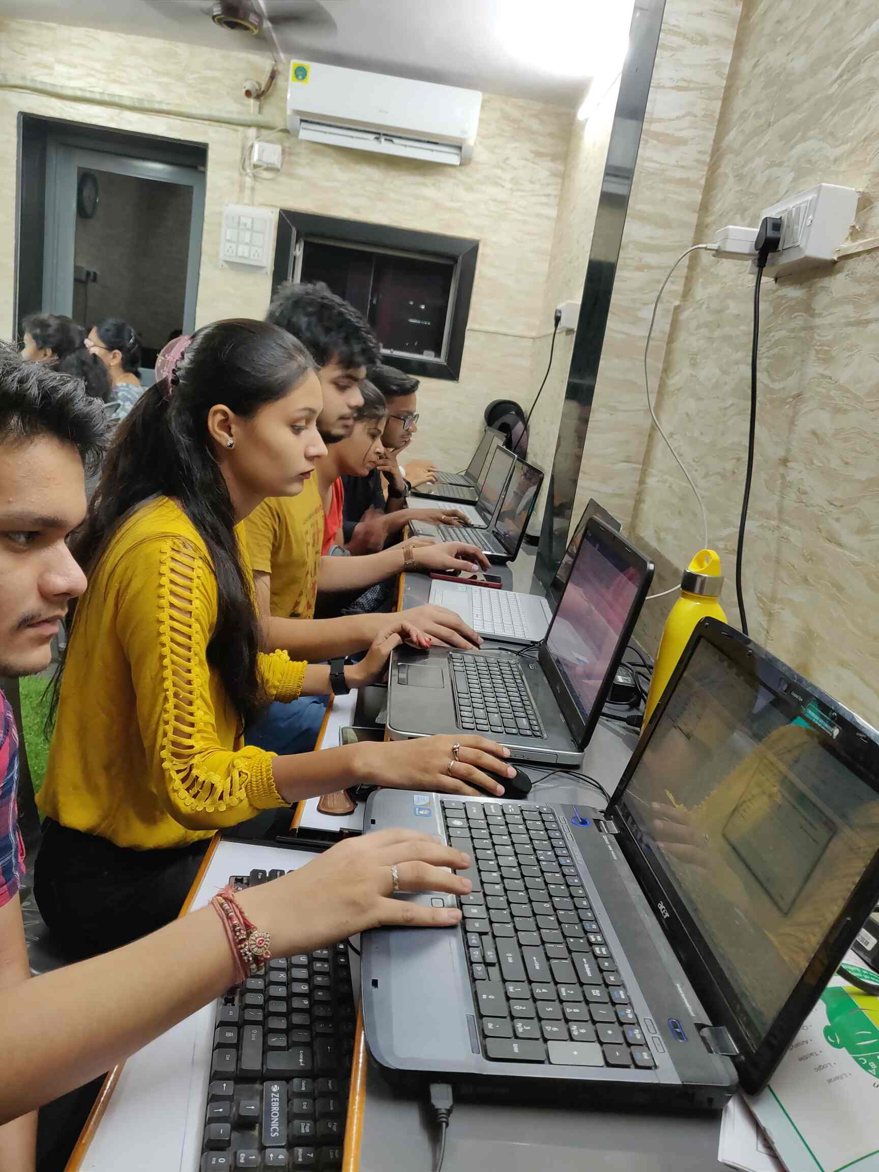 Advait Coaching Classes in Dombivli East,Mumbai Best Tutorials For