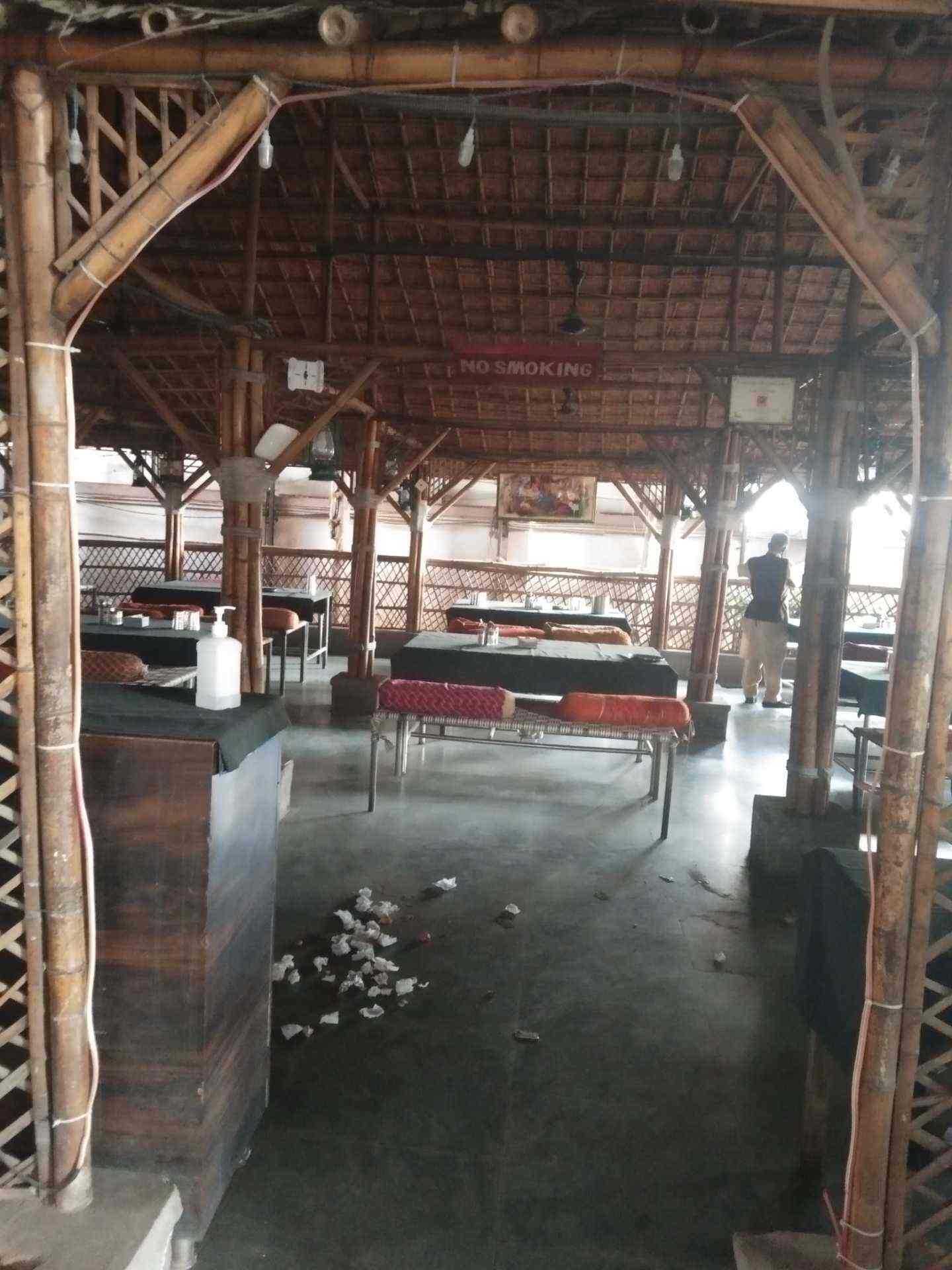 Top Punjabi Restaurants near Singapore International SchoolDahisar