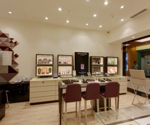 caratlane south city mall