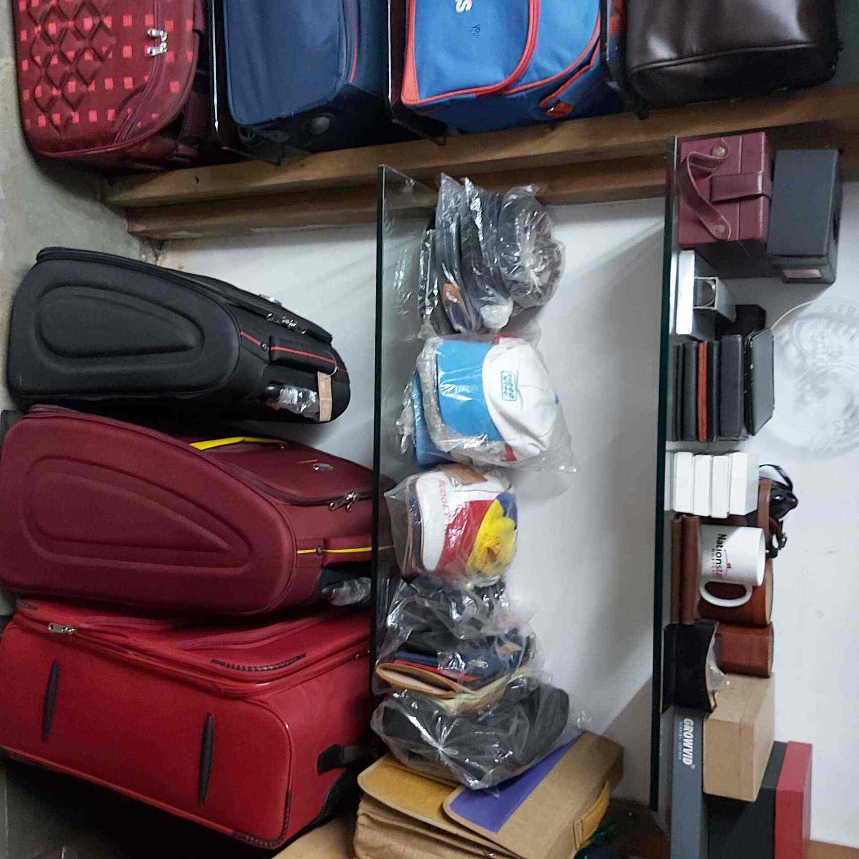 Top Luggage Bag Wholesalers in Crawford Market - Best Travel Bag  Wholesalers Mumbai - Justdial