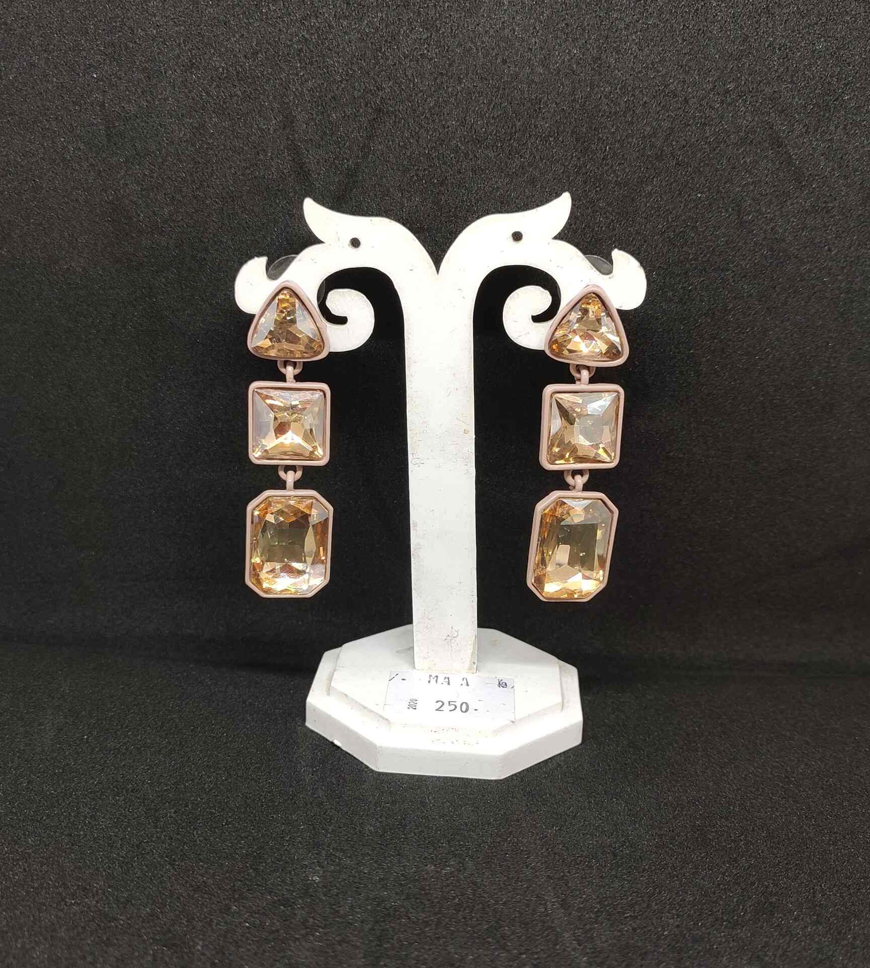 Maya Bazar Accessories (Galleria Shopping Mall) in Powai,Mumbai Best