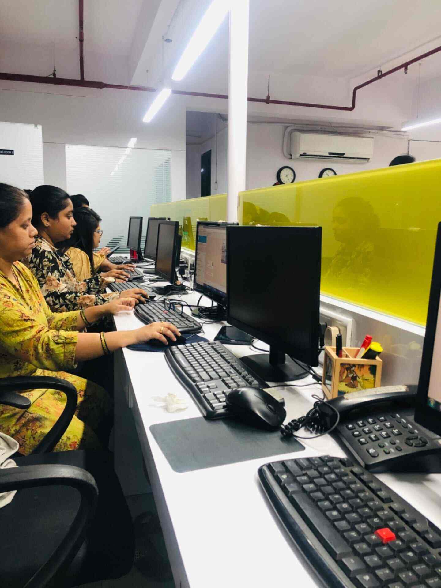 Top Institutes in Ghatkopar Station WestGhatkopar West Best Academy