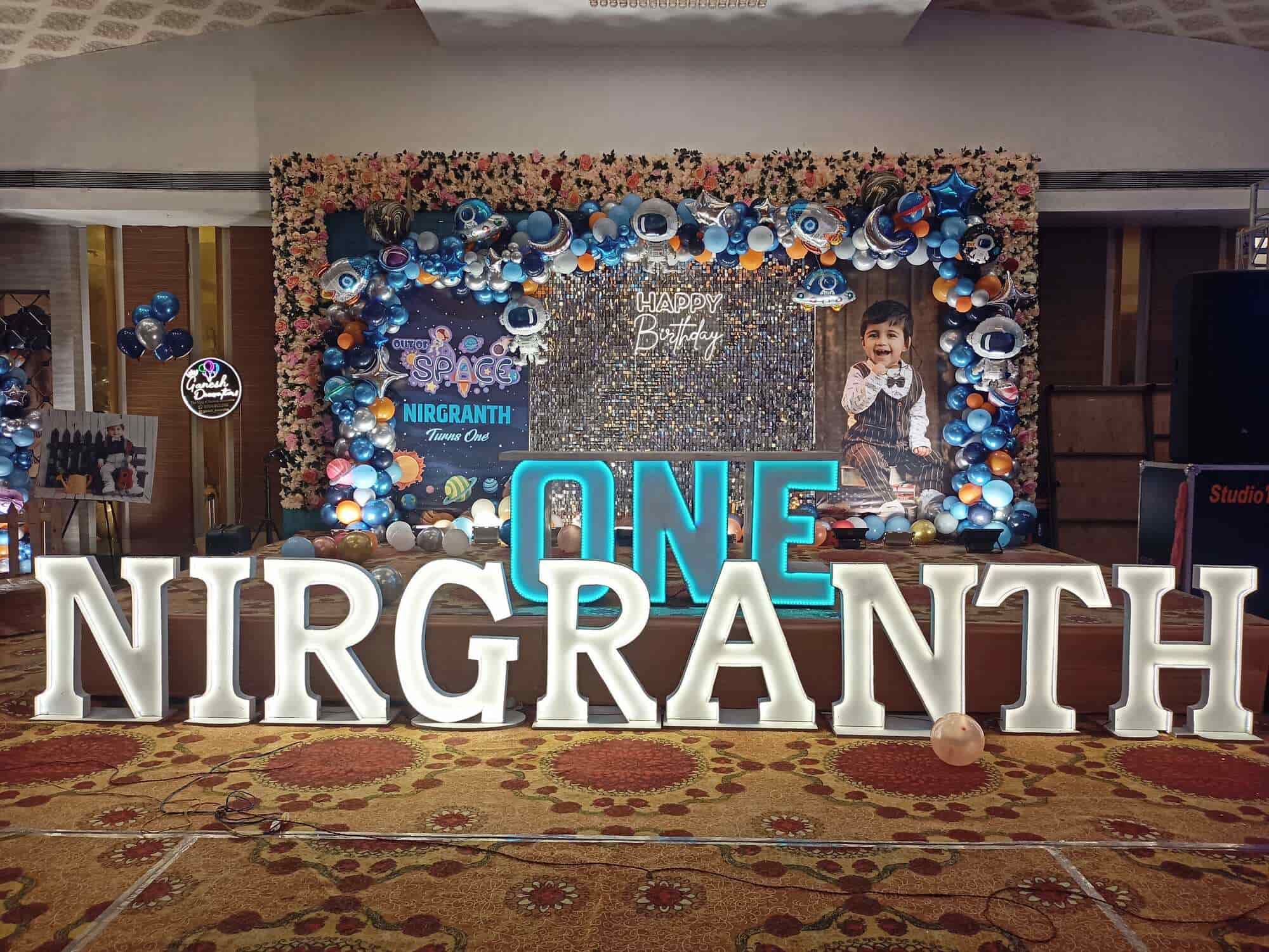 Update 54+ ferns and petals balloon decoration latest seven.edu.vn