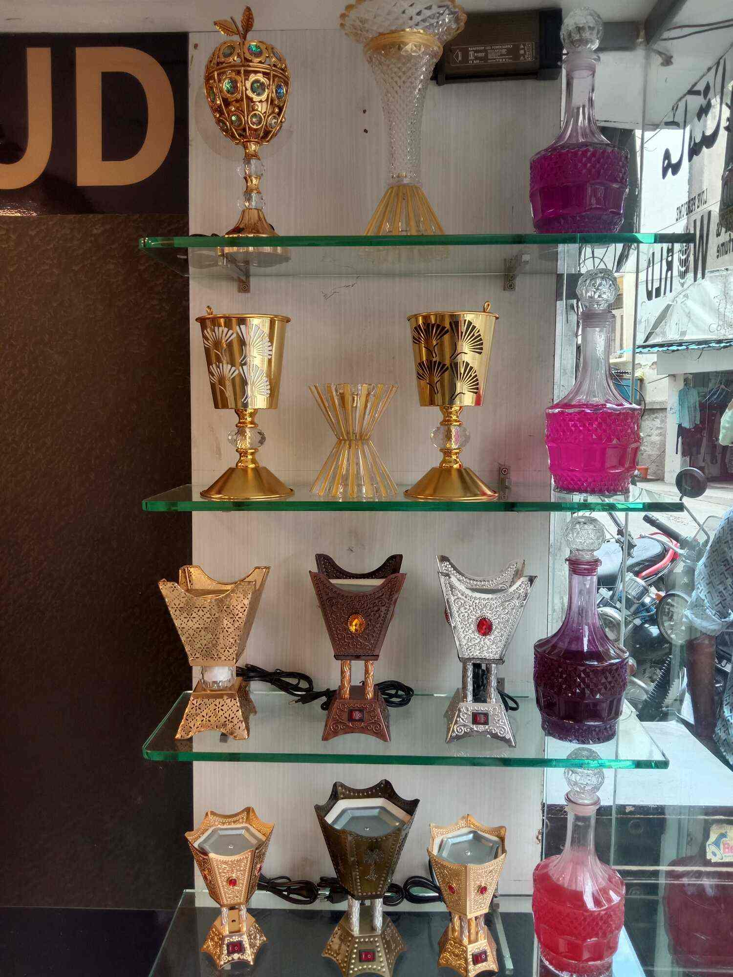 Dubai Oud Attar and Perfume World in Dhanavantri Road,Mysore Best