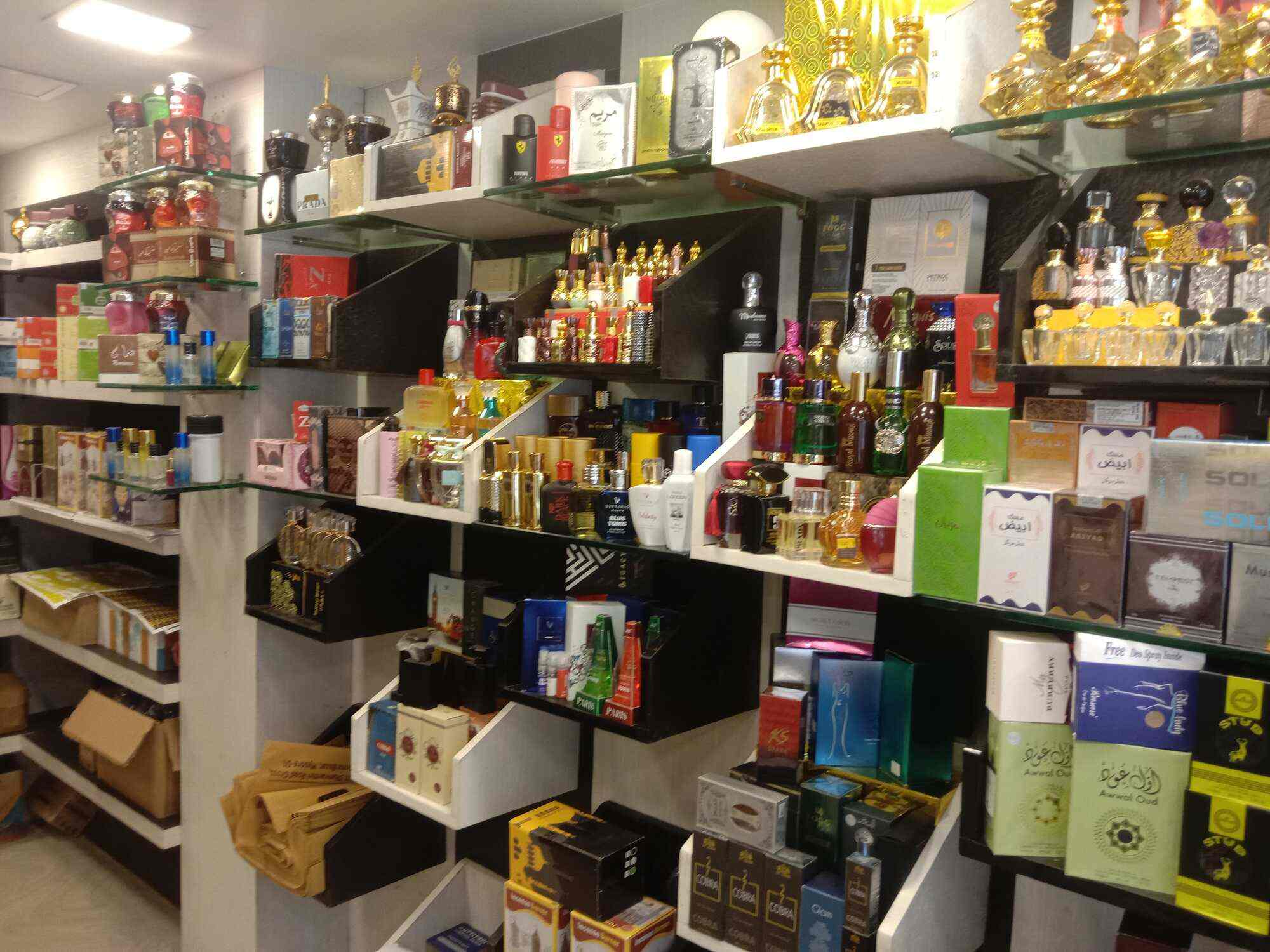 Dubai Oud Attar and Perfume World in Dhanavantri Road,Mysore Best