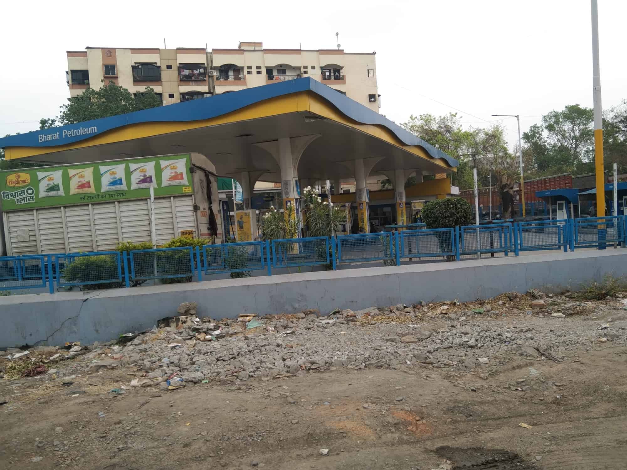 Mehta Auto Mobiles in Wardhaman Nagar,Nagpur Best Automobile Dealers