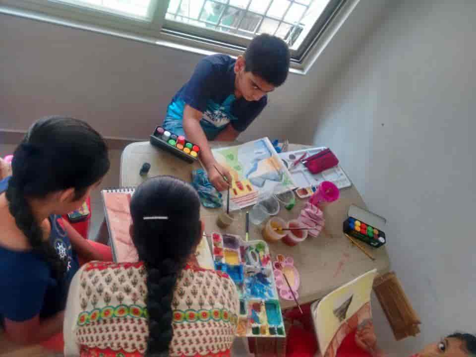 Gurunanak's Cradle 2 Crayons in Dharampeth,Nagpur Best Pre Schools in