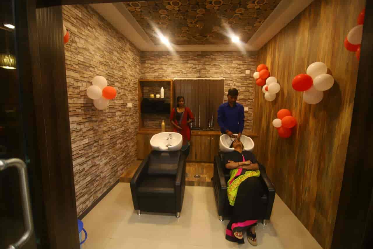 The Scissor's House Luxurious Salon & Spa in Dhantoli,Nagpur Best Beauty Salons in Nagpur