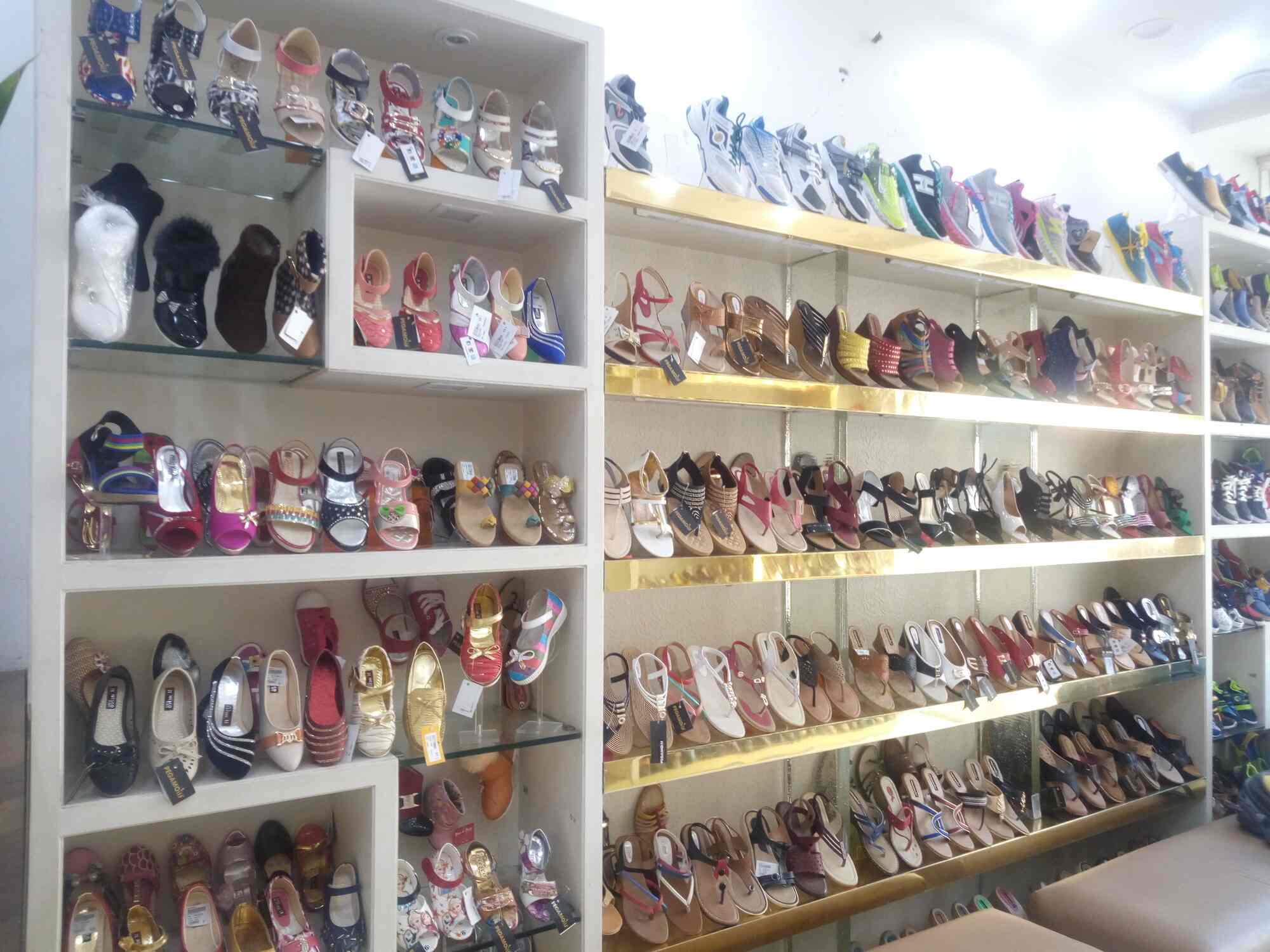 Top Sreeleathers Leather Shoe Dealers in Nagpur Best Sreeleathers