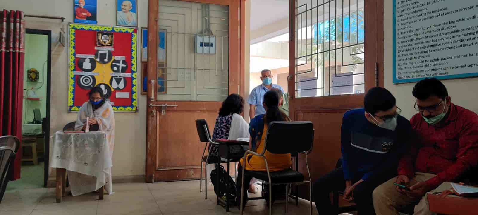 Hadas High School And Junior College in Ramdas Peth,Nagpur Best