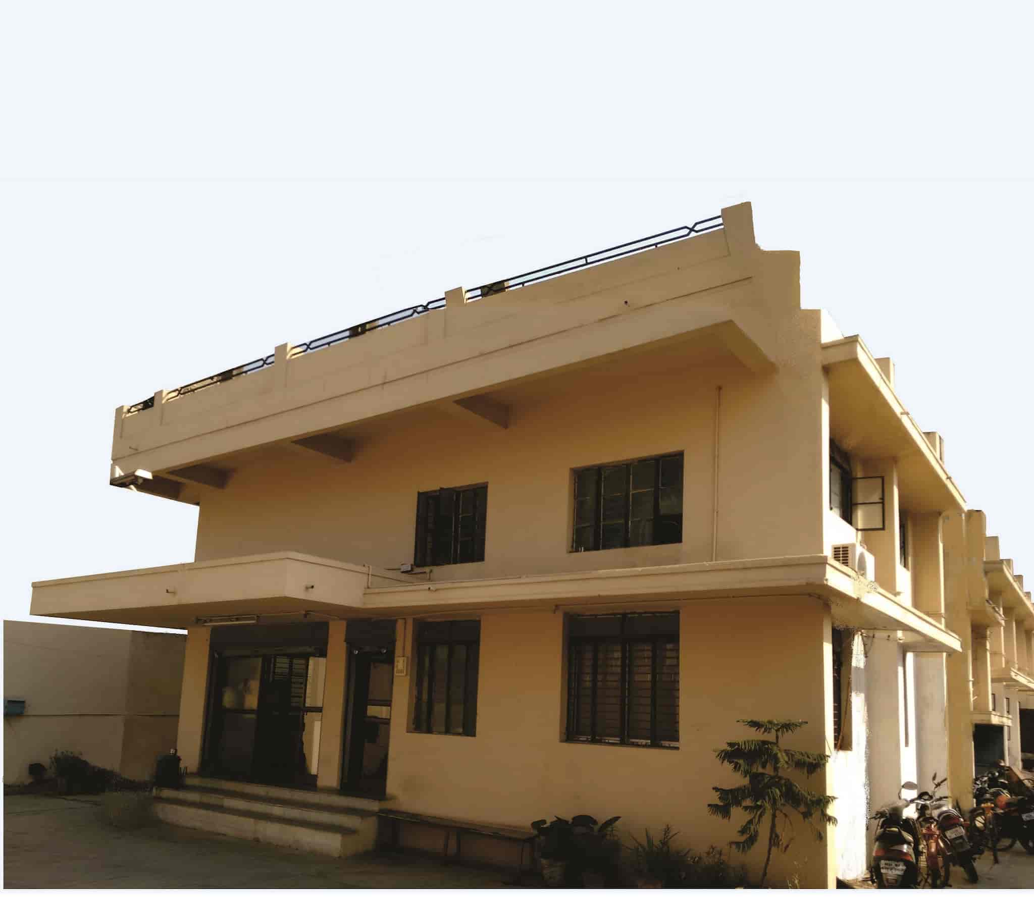 Top Shirt Manufacturers in Kakarmatta Best Casual Shirts